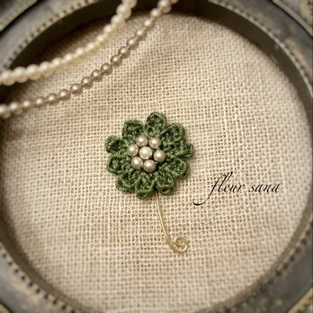 gerbera motif  小さなガーベラのブローチ  dark greenの画像