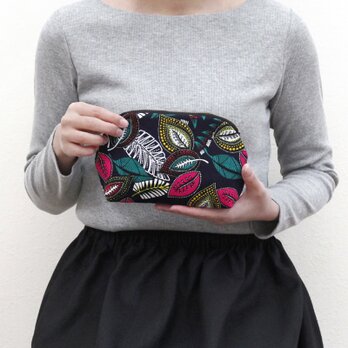 アフリカ布のラウンドポーチ（ボタニカル）化粧ポーチ ギフト プレゼント 贈り物