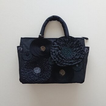 black ribbon flower standard bagの画像