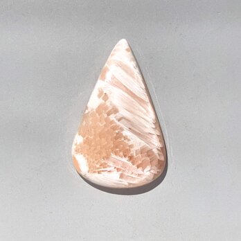ピンクスコレサイト[141] 32x20mm 18Cts　天然石 ／ ルース ／カボションの画像
