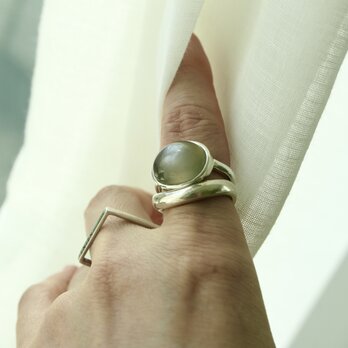 [月兎のgrey moonstone]ringの画像