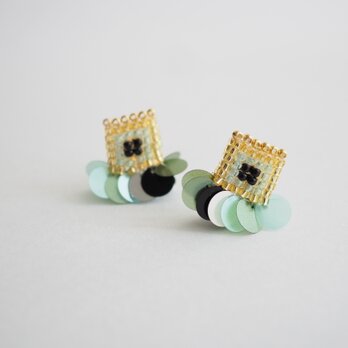 『Beadspan square 』（アールデコ・グリーン）ピアス/イヤリング【受注】の画像