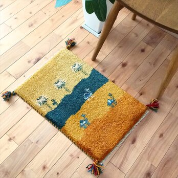 春入荷】ペルシャ　ギャッベ　玄関マット小　57x39cm　レモン色　黄金色　オレンジ　ラクダ　NN19370sの画像