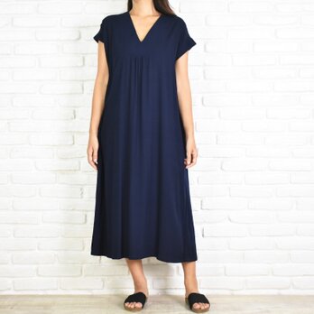 【大きいサイズ】シンプルなVネックワンピース　ネイビー　紺の画像