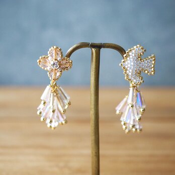 beads jewelry『鳥と花』2wayピアス（くすみピンク)※なくなり次第終了の画像