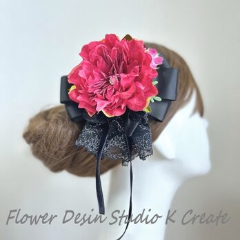 ビジューなピオニーと黒いリボンのヘアクリップ　ローズピンク　ロリータ　ゴシック　ハロウィンの画像