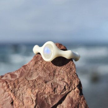 鹿の角 レインボームーンストーンのリング (約)9号