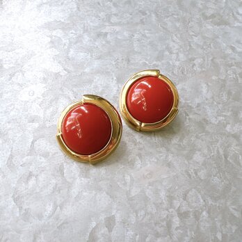 PM44-【 Monet 】モネ・ヴィンテージピアス Large gold-tone and red cabochonの画像