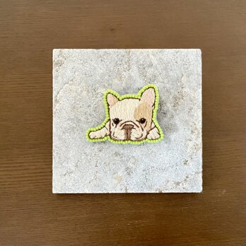 手刺繍ブローチ(フレンチブルドッグ)の画像
