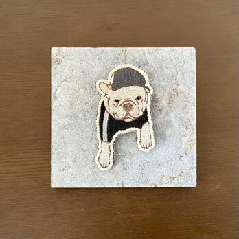 手刺繍ブローチ(フレンチブルドッグ)の画像