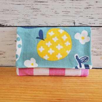 ポケット付きのポケットティッシュケース フルーツ柄×ブロックチェックの画像