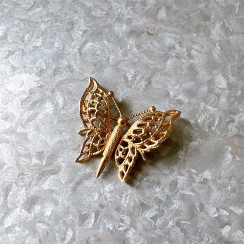 SCM40-【 MONET 】モネ・ヴィンテージブローチ Gold tone butterfly motif broochの画像
