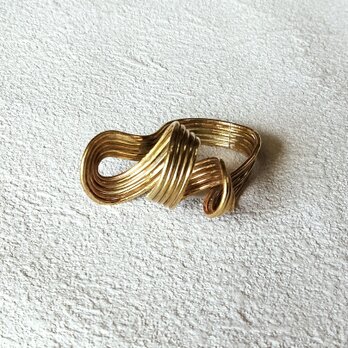 waving ribbon ring cの画像