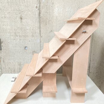 什器 ひな壇アクセ5段/背面1段/50幅/普通合板〈上質材〉溝レール・背板付き組立式 イベント什器の画像