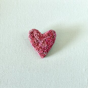 " 秋冬ピンクのハート刺繍ブローチ"