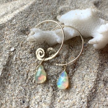 【宝石質】*14kgf*Swirl and Opal プレシャスオパールの渦巻きピアス☆槌目の画像