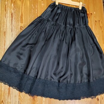 裏地でペチコート　黒の画像
