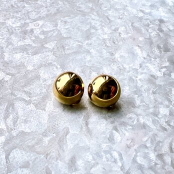 YM114-【 Monet 】モネ・ヴィンテージイヤリング  Shiny gold tone semicircular domeの画像