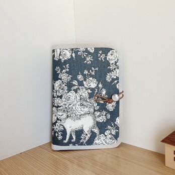 マルチケース・お薬手帳ケース（猫ちゃんとお花）