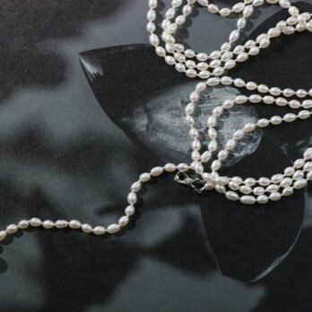 自由に調整ができる。175cm 淡水パールロングネックレス