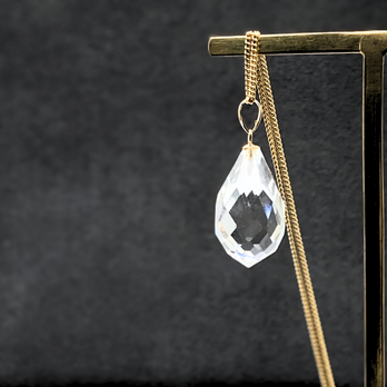 22mm 立体的 クォーツ/白水晶  K18 K18GP 天然石ネックレス - きらきらドロップの画像