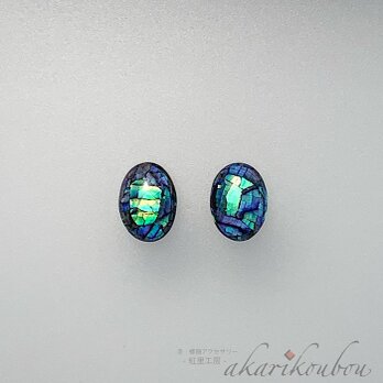 【K18】螺鈿ピアス 楕円形 螺鈿 プラチナ箔 純金箔 漆アクセサリー：18金ポスト金具 伝統工芸 螺鈿ジュエリー 金沢漆器の画像