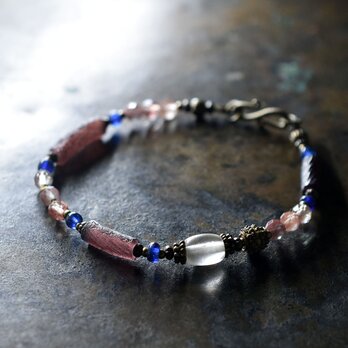 パープルローマングラスとアンティークボヘミアビーズ、つぶつぶブラス、アンデシンのブレス