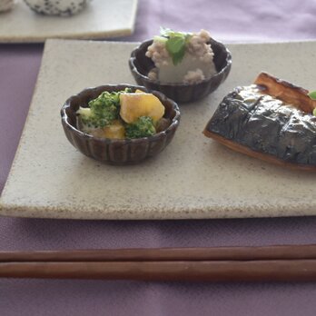 絹衣　焼物皿の画像