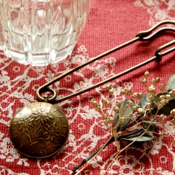 ＃B52s　Austria Coin Brooch(swing type)の画像