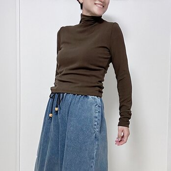 【新作】2色展開♪着心地にこだわった綿混タートルネックカットソーT（ココアブラウン）24059BRFのコピーの画像