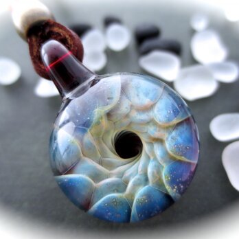 レッドスパイラル　マーブルガラスペンダントトップ