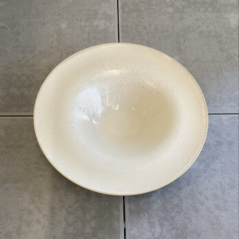 ハットボール　24.5㎝　白ガラスの画像