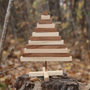 Tree on a Table リトル　クリスマスツリーの画像