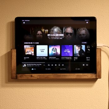 壁掛け iPadホルダー　全機種対応の画像