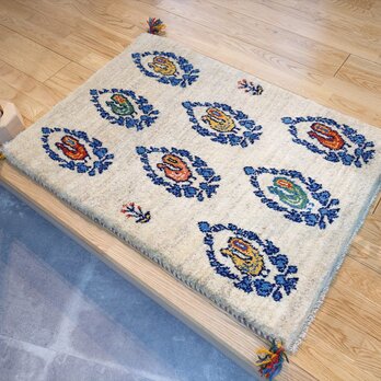 冬入荷】ペルシャ　ギャッベ 玄関マット　88×65㎝ ベージュ　鳥　花輪　RJ13704Gの画像