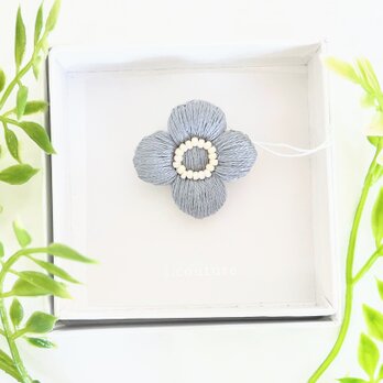 北欧風小さなお花のミニ刺繍ブローチ【botanical】#301の画像
