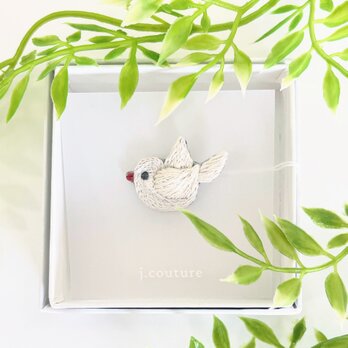 ことりのミニ刺繍ブローチ【botanical】#302の画像