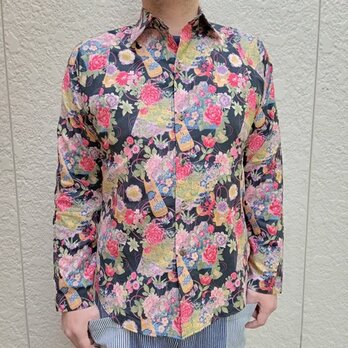 長袖和柄シャツ（花柄と和楽器柄）の画像