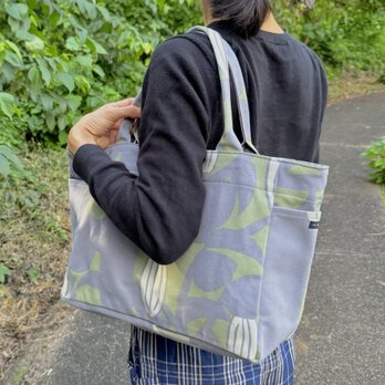 トート （M・サイドポケット付）「スターフルーツ」ギフト_木柄の画像