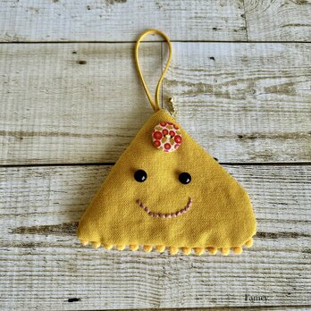 イチョウの葉っぱちゃんポーチ　国産帆布　コットン　ボタン　手刺繍　秋の画像