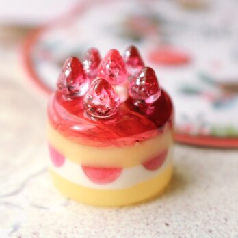 ＊期間限定SALE＊ガラスのミニチュア苺ケーキ 　★ガラスのミニチュア洋菓子店★の画像