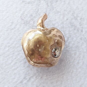 No.95  イヴの金のリンゴ  ブローチ  スワロフスキー使用  りんご 林檎 アップル ゴールドの画像