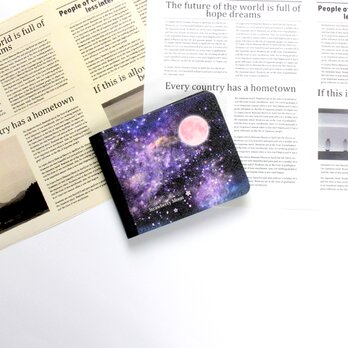 （送料無料）二つ折り財布（かぶせ蓋タイプ）【Strawberry MoonⅡ】（名入れ可）の画像