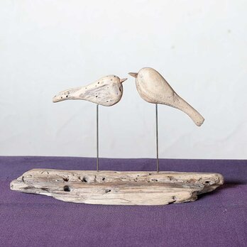 流木の鳥と一緒に世界へ羽ばたきませんか、木製の鳥、鳥のオーナメント、鳥のオブジェ、２０２４－１の画像
