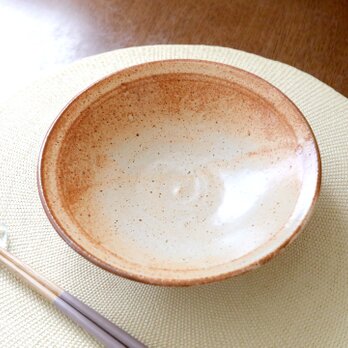 チタンマット釉のリム鉢の画像