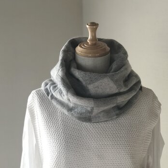 純カシミヤふんわり -ICHIMATSU- スヌード グレー白杢系市松柄・裏グレー無地