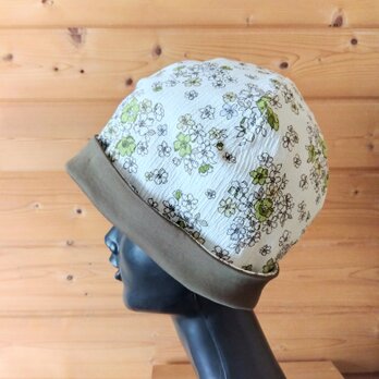 小花柄ニットのリバーシブルケア帽子 [size58]＊グリーン系×オリーブグリーンの画像