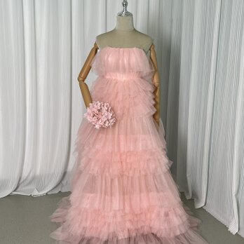 美品！カラードレス ピンク ベアトップ 柔らかく重ねたチュールスカート 編み上げ 細見えシルエット 花嫁の画像