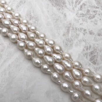 半連20cm 淡水パール 本真珠 ライス 雫 バロック ドロップ セミラウンド 9~12mm*6.5~7mm ホワイト系の画像