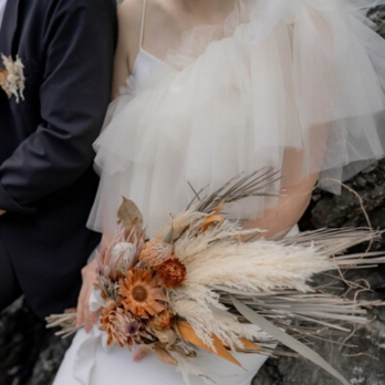 実例写真！トップス ショルダー型 アイボリー ソフトチュール 可愛い 色直し 花嫁 前撮りの画像